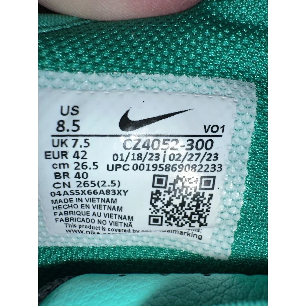 NIKE‎ LEBRON WITNESS VI 6 CLEAR EMERALD GREEN-HYPER; Size 8.5
